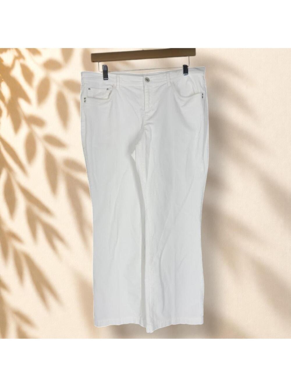 Liz&co. Pants Women 12P Petite White Mid Rise Flat Front Corduroy Straight